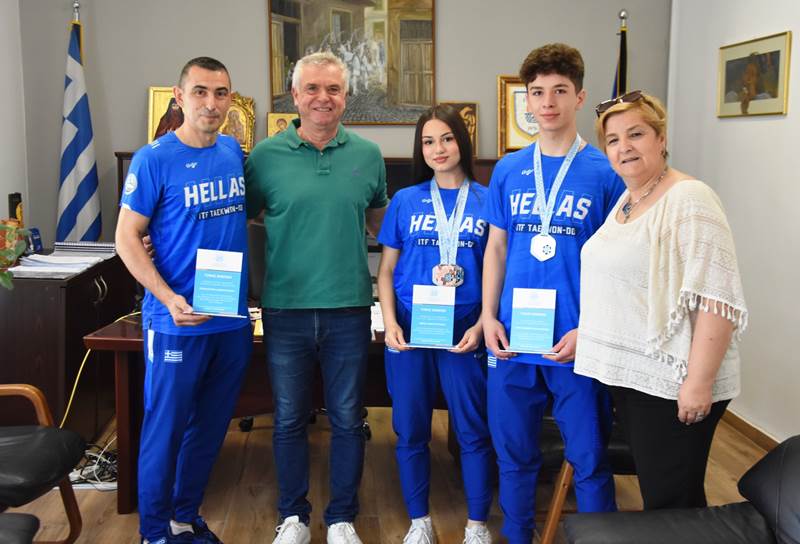 Βράβευση των πρωταθλητών του Συλλόγου Naoussa Taekwon-do από τον Δήμο Νάουσας